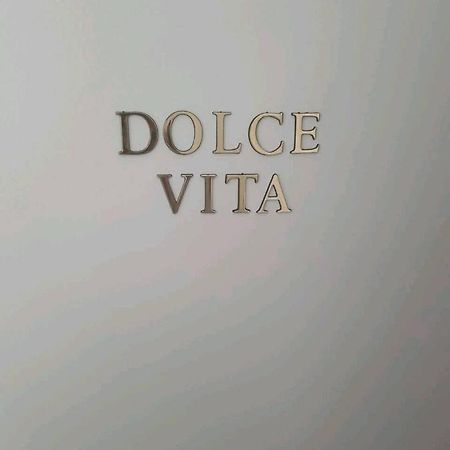 Le Dolce Vita - Centre Historique, Proche Toutes Commodites, Stationnement Aise, Wifi-Netflix Niort Zewnętrze zdjęcie