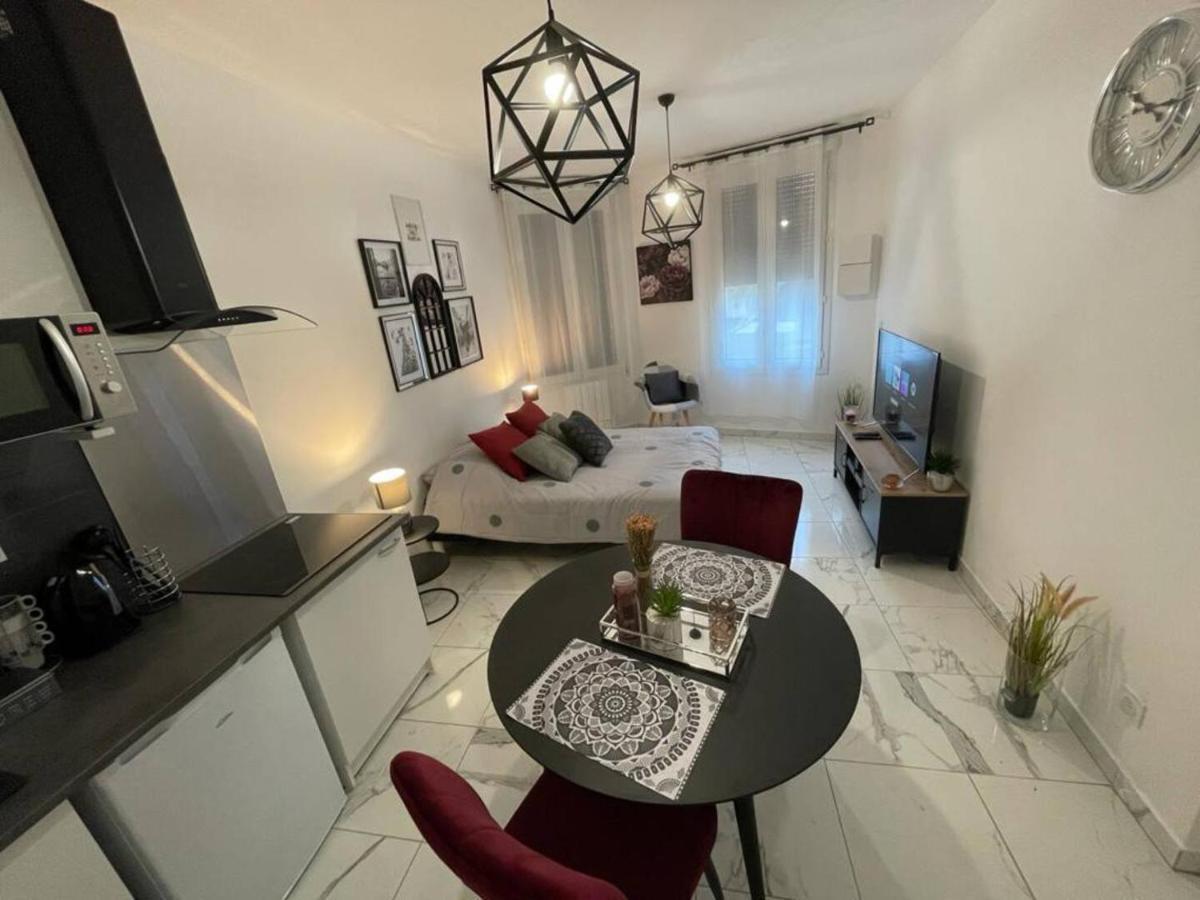 Le Dolce Vita - Centre Historique, Proche Toutes Commodites, Stationnement Aise, Wifi-Netflix Niort Zewnętrze zdjęcie